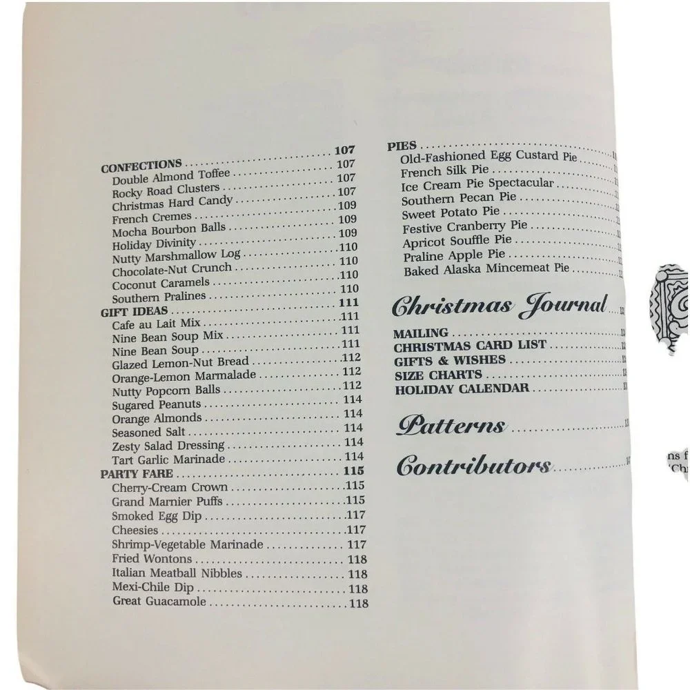 2 Christmas With SOUTHERN‎ LIVING Books 1983 2011 Cookbooks Recipes Decorating
